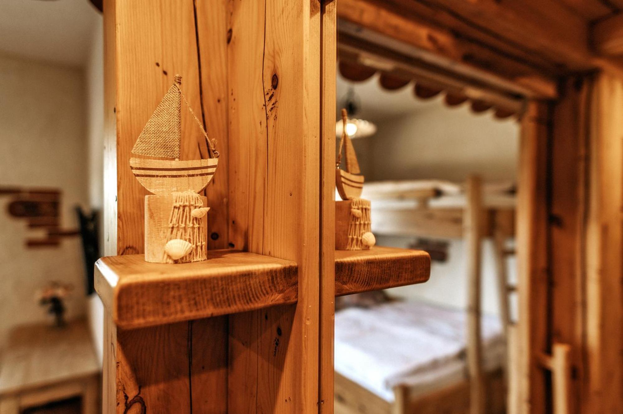 ホテル Gostilnica Orle - Sleeping In The Tower Škofljica エクステリア 写真